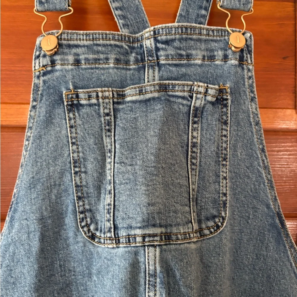 Isabel Maternity by Ingrid & Isabel Light Blue Denim Overalls - Picture 2 of 5